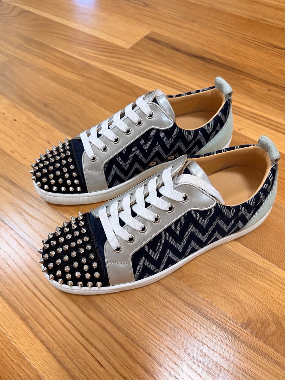 Christian Louboutin Louis Junior Spikes